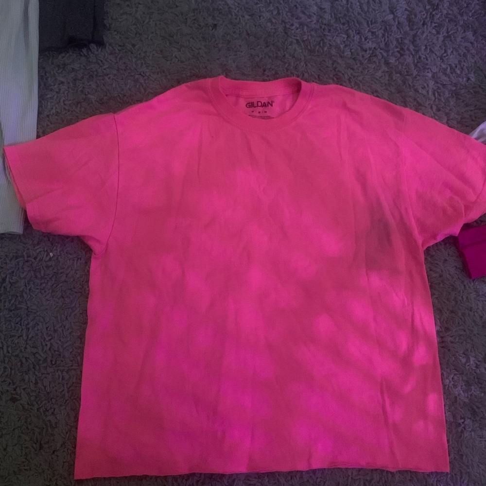 Gildan Kids Bright Pink Short Sleeve Tee